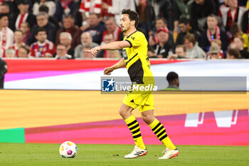 2024-03-30 - Mats Hummels of Borussia Dortmund during the German championship Bundesliga football match between Bayern Munich and Borussia Dortmund on March 30, 2024 at Allianz Arena in Munich, Germany - FOOTBALL - GERMAN CHAMP - BAYERN MUNICH V DORTMUND - GERMAN BUNDESLIGA - SOCCER