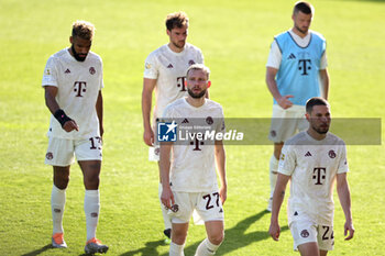 2024-04-06 - Bayern Munich players look dejected during the German championship Bundesliga football match between FC Heidenheim and FC Bayern Munich on April 6, 2024 at Voith Arena in Heidenheim, Germany - FOOTBALL - GERMAN CHAMP - HEIDENHEIM V BAYERN MUNICH - GERMAN BUNDESLIGA - SOCCER