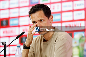 2024-04-13 - Coach Dino Toppmoeller of Eintracht Frankfurt at the post-match press conference during the German championship Bundesliga football match between VfB Stuttgart and Eintracht Frankfurt on April 13, 2024 at MHPArena in Stuttgart, Germany - FOOTBALL - GERMAN CHAMP - STUTTGART V FRANKFURT - GERMAN BUNDESLIGA - SOCCER