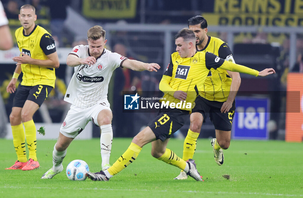 FOOTBALL - GERMAN CHAMP - DORTMUND v ST PAULI - GERMAN BUNDESLIGA - SOCCER