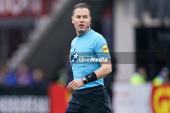 2024-02-04 - Referee Danny Makkelie during the Netherlands championship Eredivisie football match between AZ and Feyenoord on February 4, 2024 at AFAS Stadion in Alkmaar, Netherlands - FOOTBALL - NETHERLANDS CHAMP - AZ V FEYENOORD - NETHERLANDS EREDIVISIE - SOCCER