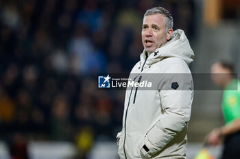 2024-03-08 - Head coach Rene Hake of Go Ahead Eagles during the Netherlands championship Eredivisie football match between Go Ahead Eagles and PSV on March 8, 2024 at De Adelaarshorst in Deventer, Netherlands - FOOTBALL - NETHERLANDS CHAMP - GO AHEAD EAGLES V PSV - NETHERLANDS EREDIVISIE - SOCCER
