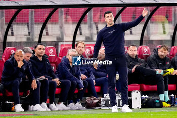 2024-10-19 - Head Coach Maarten Martens of AZ Alkmaar during the Netherlands championship, Eredivisie football match between AZ Alkmaar and PSV Eindhoven on October 19, 2024 at AFAS Stadion in Alkmaar, Netherlands - FOOTBALL - NETHERLANDS CHAMP - AZ V PSV - NETHERLANDS EREDIVISIE - SOCCER