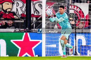 2024-10-19 - Goalkeeper Rome Jayden Owusu-Oduro of AZ Alkmaar during the Netherlands championship, Eredivisie football match between AZ Alkmaar and PSV Eindhoven on October 19, 2024 at AFAS Stadion in Alkmaar, Netherlands - FOOTBALL - NETHERLANDS CHAMP - AZ V PSV - NETHERLANDS EREDIVISIE - SOCCER