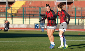 2024-01-13 - Gloria Marinelli and Angelica Soffia Warm up - JUVENTUS FC VS AC MILAN - ITALIAN SERIE A WOMEN - SOCCER