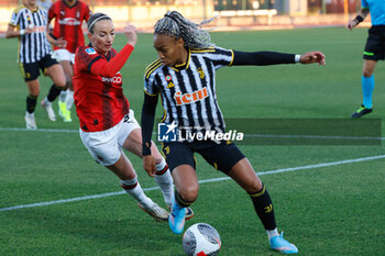 2024-01-13 - Kosovare Asllani and Lindsey Thomas fighting for the ball - JUVENTUS FC VS AC MILAN - ITALIAN SERIE A WOMEN - SOCCER