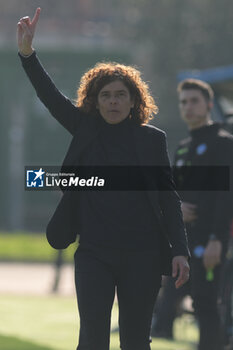 2024-01-27 - Rita Guarino coach of FC Internazionale gestures Soccer - Women Serie A Match Between Napoli Femminile vs FC Internazionale - NAPOLI FEMMINILE VS FC INTERNAZIONALE WOMEN - ITALIAN SERIE A WOMEN - SOCCER