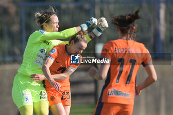 2024-01-27 - Lina Magull of FC Internazionale competes for the ball with Doris Bacic of SSC Napoli Soccer - Women Serie A Match Between Napoli Femminile vs FC Internazionale - NAPOLI FEMMINILE VS FC INTERNAZIONALE WOMEN - ITALIAN SERIE A WOMEN - SOCCER