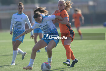 2024-01-27 - Valentina Gallazzi of SSC Napoli competes for the ball with Beatrix Fordos of FC Internazionale Soccer - Women Serie A Match Between Napoli Femminile vs FC Internazionale - NAPOLI FEMMINILE VS FC INTERNAZIONALE WOMEN - ITALIAN SERIE A WOMEN - SOCCER