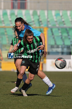 2024-02-03 - Davina Philtjens of Sassuolo Women clashes with Alice Corelli of Napoli Women during the Serie A Femminile match between Napoli Women and Sassuolo Women at Stadio Enzo Ricci Sassuolo on February 3, 2024 in Sassuolo, Italy. - US SASSUOLO VS NAPOLI FEMMINILE - ITALIAN SERIE A WOMEN - SOCCER