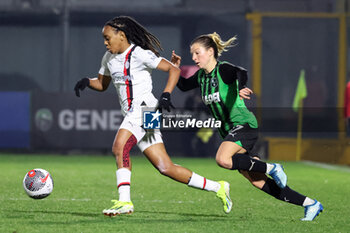 2024-02-10 - Emelyne Laurent of Milan Women and Cecilia Prugna of Sassuolo Women in action during the Serie A Femminile match between Milan Women and Sassuolo Women at Stadio Enzo Ricci Sassuolo on February 10, 2024 in Sassuolo, Italy. - US SASSUOLO VS AC MILAN - ITALIAN SERIE A WOMEN - SOCCER