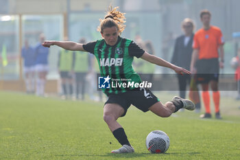 2024-02-17 - Davina Philtjens of Sassuolo Women in action during the Serie A Femminile match between Sassuolo Women and Sampdoria Women at Stadio Enzo Ricci Sassuolo on February 17, 2024 in Sassuolo, Italy. - US SASSUOLO VS UC SAMPDORIA - ITALIAN SERIE A WOMEN - SOCCER