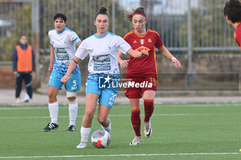 2024-01-16 - Valentina Gallazzi of SSC Napoli competes for the ball with Giada Greggi of AS Roma Soccer - Women Italian Cup Macth Between Napoli Femminile vs AS Roma - NAPOLI FEMMINILE VS AS ROMA - WOMEN ITALIAN CUP - SOCCER