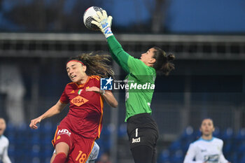 2024-01-16 - Beatrice Beretta of SSC Napoli competes for the ball with Benedetta Glionna of AS Roma Soccer - Women Italian Cup Macth Between Napoli Femminile vs AS Roma - NAPOLI FEMMINILE VS AS ROMA - WOMEN ITALIAN CUP - SOCCER