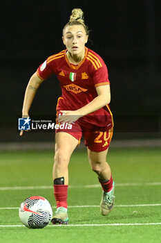 2024-01-16 - Giada Greggi of AS Roma in action Soccer - Women Italian Cup Macth Between Napoli Femminile vs AS Roma - NAPOLI FEMMINILE VS AS ROMA - WOMEN ITALIAN CUP - SOCCER
