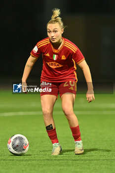 2024-01-16 - Giada Greggi of AS Roma in action Soccer - Women Italian Cup Macth Between Napoli Femminile vs AS Roma - NAPOLI FEMMINILE VS AS ROMA - WOMEN ITALIAN CUP - SOCCER