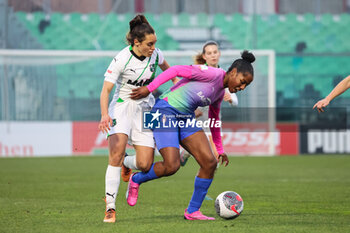 2024-01-18 - Angela Passeri (US Sassuolo) and Chante-Mary Domping (Milan Women) - US SASSUOLO VS AC MILAN - WOMEN ITALIAN CUP - SOCCER