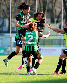 2024-03-16 - Chiara Beccari celebrates with team mates after scoring a half give the side a 1-0 lead during the Serie A Femminile match between Sassuolo Women and Fiorentina Women at Stadio Enzo Ricci Sassuolo on March 16, 2024 in Sassuolo, Italy. - US SASSUOLO VS ACF FIORENTINA - ITALIAN SERIE A WOMEN - SOCCER