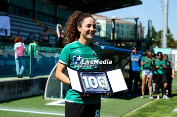 2024-04-13 - Sassuolo Women captain Maria Luisa Filangeri honored for reaching the milestone of 100 appearances in the Women's Serie A - POULE SCUDETTO - US SASSUOLO VS FC INTERNAZIONALE WOMEN - ITALIAN SERIE A WOMEN - SOCCER