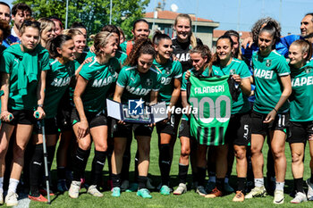 2024-04-13 - Sassuolo Women captain Maria Luisa Filangeri honored for reaching the milestone of 100 appearances in the Women's Serie A - POULE SCUDETTO - US SASSUOLO VS FC INTERNAZIONALE WOMEN - ITALIAN SERIE A WOMEN - SOCCER