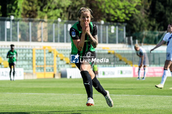 2024-04-13 - Lana Clelland of Sassuolo Women celebrates after scoring a half give the side a 2-1 lead during the Serie A Femminile match between Sassuolo Women and Inter Women at Stadio Enzo Ricci Sassuolo on April 13, 2024 in Sassuolo, Italy. - POULE SCUDETTO - US SASSUOLO VS FC INTERNAZIONALE WOMEN - ITALIAN SERIE A WOMEN - SOCCER