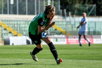 2024-04-13 - Lana Clelland of Sassuolo Women celebrates after scoring a half give the side a 2-1 lead during the Serie A Femminile match between Sassuolo Women and Inter Women at Stadio Enzo Ricci Sassuolo on April 13, 2024 in Sassuolo, Italy. - POULE SCUDETTO - US SASSUOLO VS FC INTERNAZIONALE WOMEN - ITALIAN SERIE A WOMEN - SOCCER