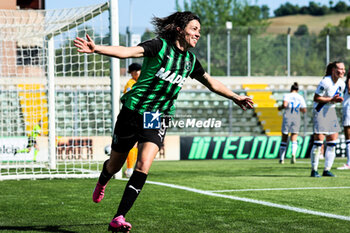 2024-04-13 - Daniela Sabatino of Sassuolo Women celebrates after scoring a half give the side a 1-1 lead during the Serie A Femminile match between Sassuolo Women and Inter Women at Stadio Enzo Ricci Sassuolo on April 13, 2024 in Sassuolo, Italy. - POULE SCUDETTO - US SASSUOLO VS FC INTERNAZIONALE WOMEN - ITALIAN SERIE A WOMEN - SOCCER
