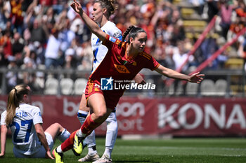 2024-05-05 - Evelyne Viens of A.S. Roma Women celebrates after scoring the gol of 1-0 during the Day 26 of Women Serie A Playoffs between A.S. Roma Women vs F.C. Inter on 5 May 2024 at the Tre Fontane Stadium in Rome, Italy. - AS ROMA - FC INTERNAZIONALE WOMEN - ITALIAN SERIE A WOMEN - SOCCER