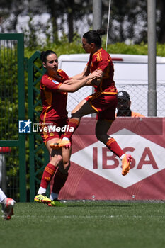 2024-05-05 - Evelyne Viens of A.S. Roma Women celebrates after scoring the gol of 3-3 during the Day 26 of Women Serie A Playoffs between A.S. Roma Women vs F.C. Inter on 5 May 2024 at the Tre Fontane Stadium in Rome, Italy. - AS ROMA - FC INTERNAZIONALE WOMEN - ITALIAN SERIE A WOMEN - SOCCER