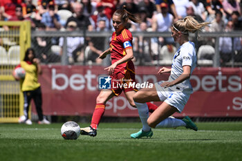 2024-05-05 - Manuela Giugliano of A.S. Roma Women during the Day 26 of Women Serie A Playoffs between A.S. Roma Women vs F.C. Inter on 5 May 2024 at the Tre Fontane Stadium in Rome, Italy. - AS ROMA - FC INTERNAZIONALE WOMEN - ITALIAN SERIE A WOMEN - SOCCER