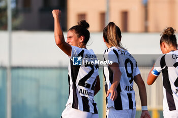 2024-09-01 - Valentina Bergamaschi of Juventus Women celebrates with her teammates scoring the 3-1 goal during the Women's Serie A match between Sassuolo Women and Juventus Women at the Enzo Ricci Stadium in Sassuolo on September 01, 2024 in Sassuolo, Italy. - US SASSUOLO VS JUVENTUS FC - ITALIAN SERIE A WOMEN - SOCCER