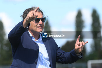 2024-09-20 - Salvatore Mango coach of Napoli Femminile gestures during the Soccer- Italian Serie A Women between Napoli Femminile vs US Sassuolo at Arena Giuseppe Piccolo Stadium - NAPOLI FEMMINILE VS US SASSUOLO - ITALIAN SERIE A WOMEN - SOCCER