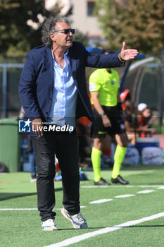 2024-09-20 - Salvatore Mango coach of Napoli Femminile gestures during the Soccer- Italian Serie A Women between Napoli Femminile vs US Sassuolo at Arena Giuseppe Piccolo Stadium - NAPOLI FEMMINILE VS US SASSUOLO - ITALIAN SERIE A WOMEN - SOCCER