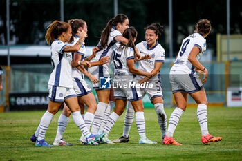 2024-09-28 - Inter Women celebrates with her teammates scoring the 0-1 goal during the Women's Serie A match between Sassuolo Women and Inter Women at the Enzo Ricci Stadium in Sassuolo on September 28, 2024 in Sassuolo, Italy. - US SASSUOLO VS INTER - FC INTERNAZIONALE - ITALIAN SERIE A WOMEN - SOCCER