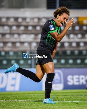 2024-09-28 - Kassandra Missipo celebrates with her teammates scoring the 1-1 goal during the Women's Serie A match between Sassuolo Women and Inter Women at the Enzo Ricci Stadium in Sassuolo on September 28, 2024 in Sassuolo, Italy. - US SASSUOLO VS INTER - FC INTERNAZIONALE - ITALIAN SERIE A WOMEN - SOCCER