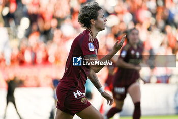 2024-10-20 - Valentina Giacinti of A.S. Roma Femminile celebrates after scoring the gol of 2-1 during the 7th day of the Serie A Femminile eBay Championship between A.S. Roma and A.C. Milan Femminile at the Tre Fontane Stadium on October 20, 2024 in Rome, Italy. - AS ROMA VS AC MILAN - ITALIAN SERIE A WOMEN - SOCCER