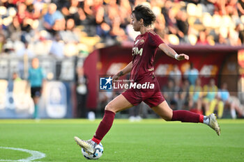 2024-10-20 - Valentina Giacinti of A.S. Roma Femminile in action during the 7th day of the Serie A Femminile eBay Championship between A.S. Roma and A.C. Milan Femminile at the Tre Fontane Stadium on October 20, 2024 in Rome, Italy. - AS ROMA VS AC MILAN - ITALIAN SERIE A WOMEN - SOCCER