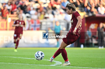 2024-10-20 - Valentina Giacinti of A.S. Roma Femminile in action during the 7th day of the Serie A Femminile eBay Championship between A.S. Roma and A.C. Milan Femminile at the Tre Fontane Stadium on October 20, 2024 in Rome, Italy. - AS ROMA VS AC MILAN - ITALIAN SERIE A WOMEN - SOCCER