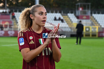 2024-10-20 - Alayah Pilgrim of A.S. Roma Femminile are greeting the fans during the 7th day of the Serie A Femminile eBay Championship between A.S. Roma and A.C. Milan Femminile at the Tre Fontane Stadium on October 20, 2024 in Rome, Italy. - AS ROMA VS AC MILAN - ITALIAN SERIE A WOMEN - SOCCER