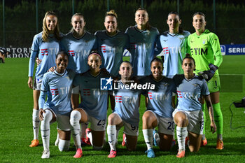 2024-11-02 - S.S. Lazio Women players are posing for a team photo during the 8th day of the Serie A Femminile eBay Championship between S.S. Lazio and F.C. Como at the Mirko Fersini Stadium on November 2, 2024 in Formello, Italy. - LAZIO WOMEN VS FC COMO WOMEN - ITALIAN SERIE A WOMEN - SOCCER