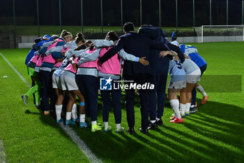 2024-11-02 - S.S. Lazio Women players are posing for a team photo during the 8th day of the Serie A Femminile eBay Championship between S.S. Lazio and F.C. Como at the Mirko Fersini Stadium on November 2, 2024 in Formello, Italy. - LAZIO WOMEN VS FC COMO WOMEN - ITALIAN SERIE A WOMEN - SOCCER