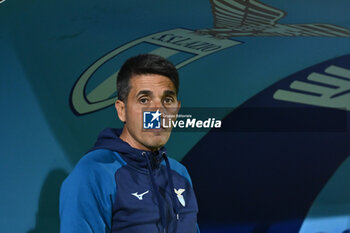 2024-11-02 - Gianluca Grassadonia coach of S.S. Lazio during the 8th day of the Serie A Femminile eBay Championship between S.S. Lazio and F.C. Como at the Mirko Fersini Stadium on November 2, 2024 in Formello, Italy. - LAZIO WOMEN VS FC COMO WOMEN - ITALIAN SERIE A WOMEN - SOCCER