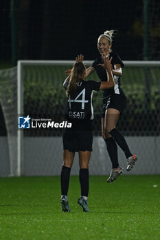 2024-11-02 - Julia Karlernas of F.C. Como Women celebrates after scoring the gol of 0-1 during the 8th day of the Serie A Femminile eBay Championship between S.S. Lazio and F.C. Como at the Mirko Fersini Stadium on November 2, 2024 in Formello, Italy. - LAZIO WOMEN VS FC COMO WOMEN - ITALIAN SERIE A WOMEN - SOCCER