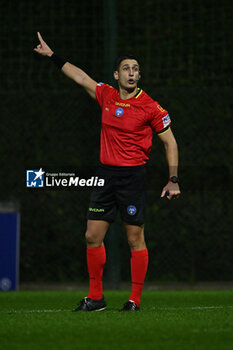 2024-11-02 - Referee Gianmarco Vailati during the 8th day of the Serie A Femminile eBay Championship between S.S. Lazio and F.C. Como at the Mirko Fersini Stadium on November 2, 2024 in Formello, Italy. - LAZIO WOMEN VS FC COMO WOMEN - ITALIAN SERIE A WOMEN - SOCCER