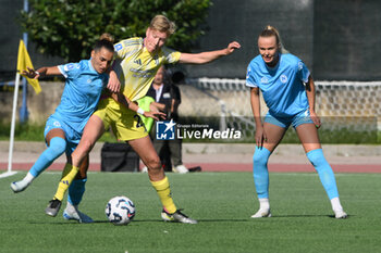 2024-11-03 - Elsa Helena Pelgander of Juventus FC competes for the ball with Paulina Hate Hrumbiegel of Juventus FC during the Soccer- Italian Serie A Women between Napoli Femminile vs Juventus FC at Arena Giuseppe Piccolo Stadium - NAPOLI FEMMINILE VS JUVENTUS FC - ITALIAN SERIE A WOMEN - SOCCER