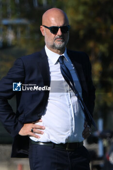 2024-11-03 - Massimilano Canzi coach of Juventus FC look during the Soccer- Italian Serie A Women between Napoli Femminile vs Juventus FC at Arena Giuseppe Piccolo Stadium - NAPOLI FEMMINILE VS JUVENTUS FC - ITALIAN SERIE A WOMEN - SOCCER