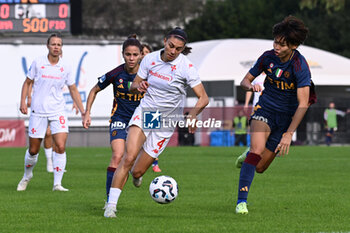 2024-11-09 - Agnese Bonfantini of A.C.F Fiorentina and Saki Kumagai of A.S. Roma Femminile in action during the 9th day of the Serie A Femminile eBay Championship between A.S. Roma and A.C.F. Fiorentina Femminile at the Tre Fontane Stadium on November 9, 2024 in Rome, Italy. - AS ROMA VS ACF FIORENTINA - ITALIAN SERIE A WOMEN - SOCCER