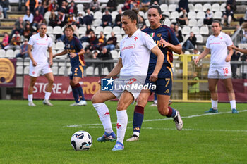 2024-11-09 - Veronica Boquete of A.C.F Fiorentina and Evelyne Viens of A.S. Roma Femminile in action during the 9th day of the Serie A Femminile eBay Championship between A.S. Roma and A.C.F. Fiorentina Femminile at the Tre Fontane Stadium on November 9, 2024 in Rome, Italy. - AS ROMA VS ACF FIORENTINA - ITALIAN SERIE A WOMEN - SOCCER