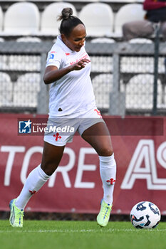 2024-11-09 - Madelen Janogy of A.C.F Fiorentina in action during the 9th day of the Serie A Femminile eBay Championship between A.S. Roma and A.C.F. Fiorentina Femminile at the Tre Fontane Stadium on November 9, 2024 in Rome, Italy. - AS ROMA VS ACF FIORENTINA - ITALIAN SERIE A WOMEN - SOCCER