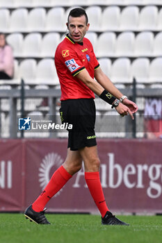 2024-11-09 - Referee Aleksandar Djurdjevic during the 9th day of the Serie A Femminile eBay Championship between A.S. Roma and A.C.F. Fiorentina Femminile at the Tre Fontane Stadium on November 9, 2024 in Rome, Italy. - AS ROMA VS ACF FIORENTINA - ITALIAN SERIE A WOMEN - SOCCER